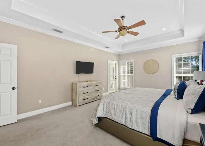 Serene Smart Home, Big Backyard, Family&friends Tallahassee
