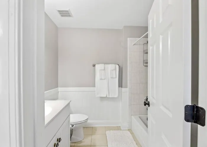 Serene Smart Home, Big Backyard, Family And Friends * Tallahassee